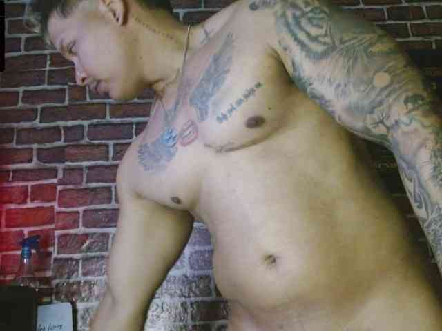 Jordann94 Live Webcam on BongaCams