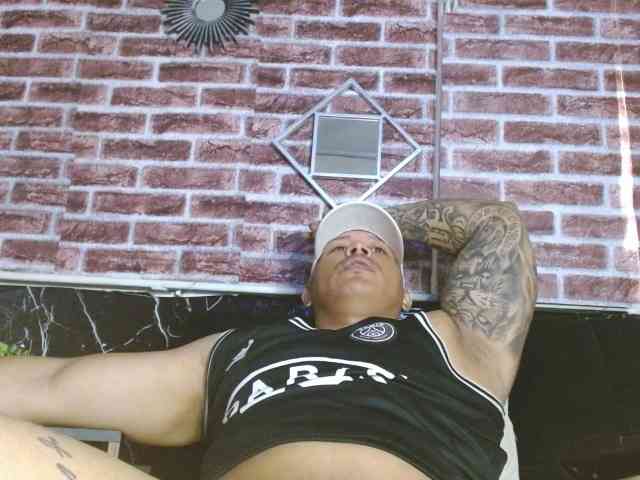 Jordann94 Live Webcam on BongaCams