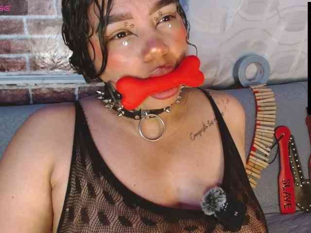 Leidy12 Live Webcam on BongaCams