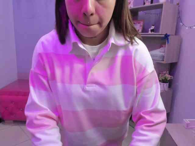 IsabellaSummer webcam