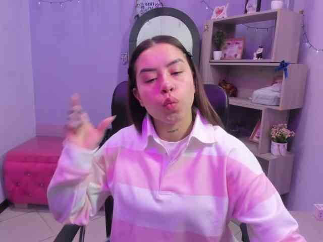 IsabellaSummer webcam