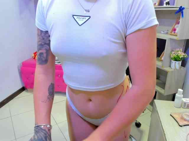 IsabellaSummer webcam