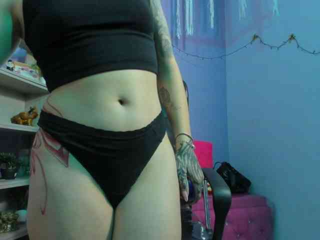 IsabellaSummer webcam