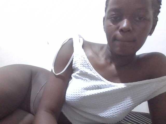 Squirtinglady's BongaCams show and profile