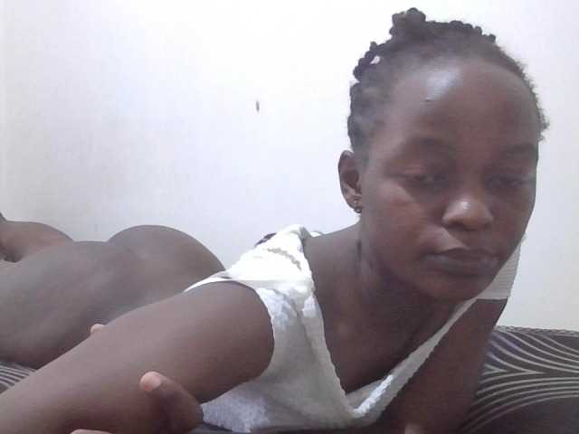 Squirtinglady's BongaCams show and profile