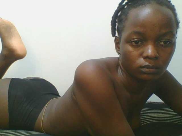 Squirtinglady's BongaCams show and profile