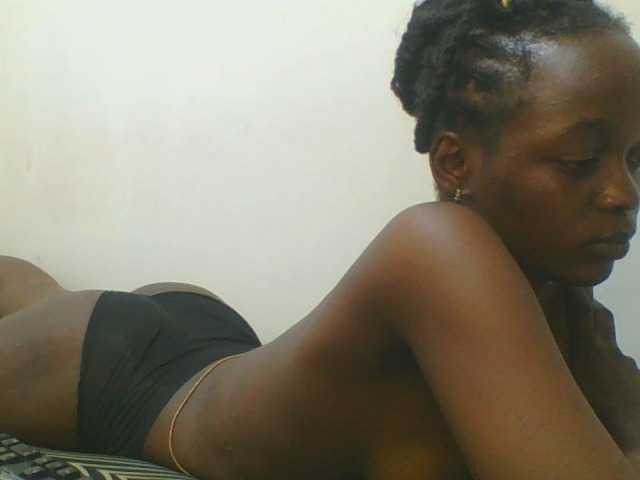 Squirtinglady's BongaCams show and profile