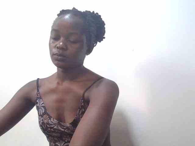 Squirtinglady Live Webcam on BongaCams