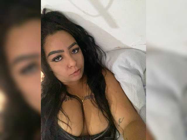 Nadnnie Live Cam on BongaCams