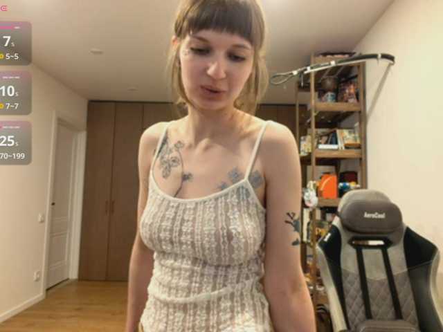 JestineRounkles's BongaCams show and profile