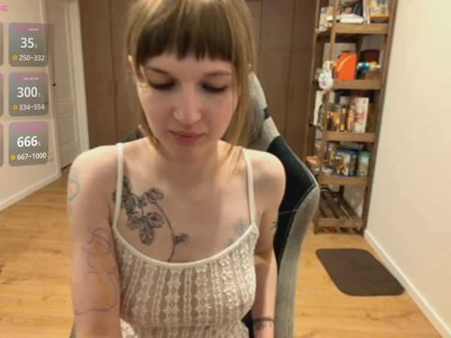 JestineRounkles's BongaCams show and profile