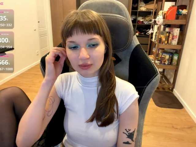 JestineRounkles's BongaCams show and profile