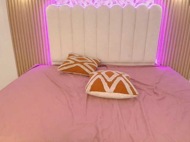 allyson-nahid's BongaCams show and profile