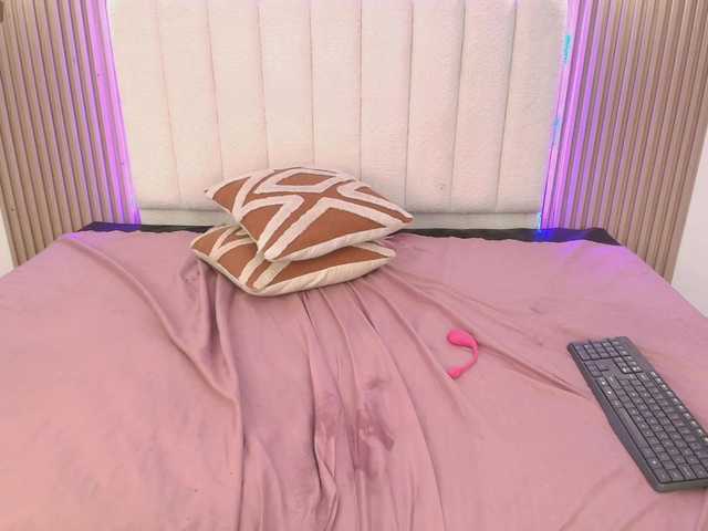 allyson-nahid's BongaCams show and profile