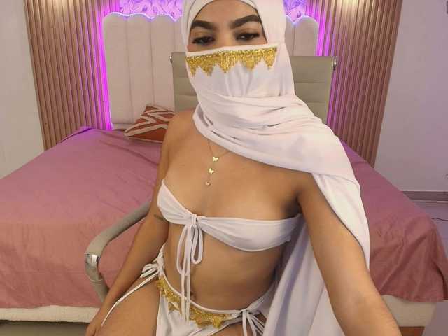 allyson-nahid's BongaCams show and profile