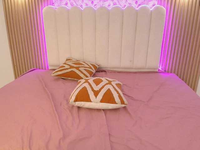 allyson-nahid's BongaCams show and profile