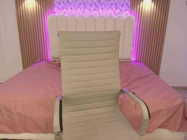 allyson-nahid webcam