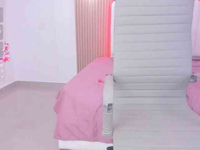 allyson-nahid Live Webcam on BongaCams