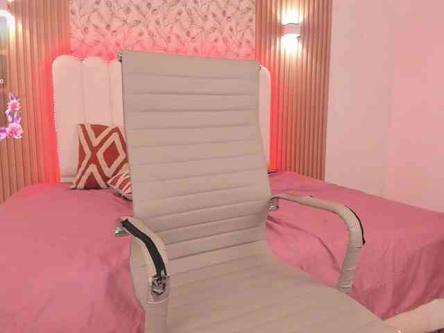 allyson-nahid webcam