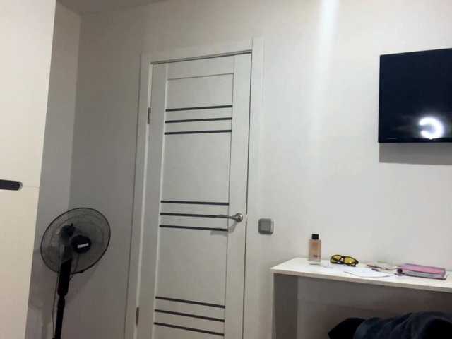 sweetdaze's BongaCams show and profile