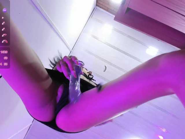 DANNA-TAY's BongaCams show and profile