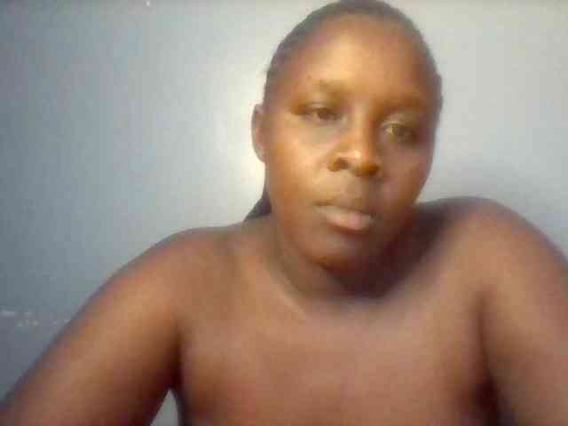 Creme-caramel Live Webcam on BongaCams