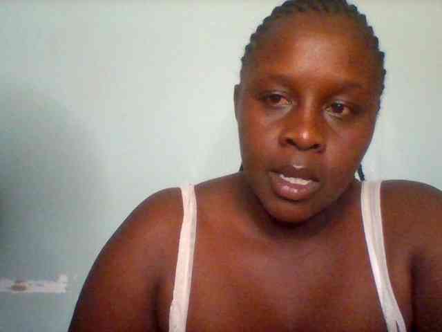 Creme-caramel Live Webcam on BongaCams