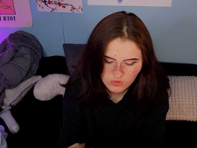 DarkSh1ne's BongaCams show and profile