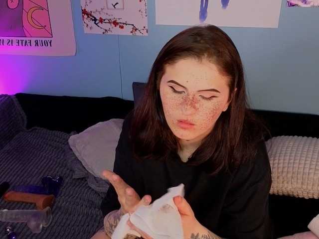 DarkSh1ne's BongaCams show and profile