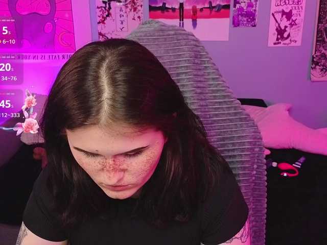 DarkSh1ne's BongaCams show and profile