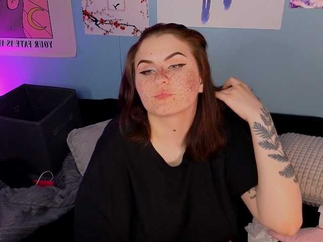 DarkSh1ne's BongaCams show and profile