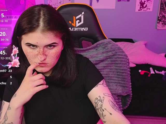 DarkSh1ne's BongaCams show and profile