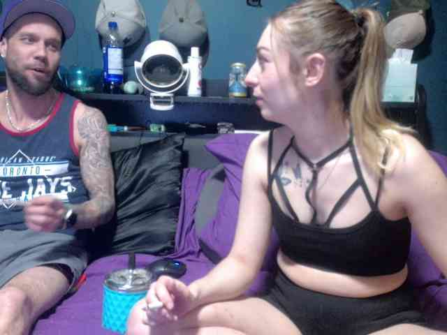 lovecoupleqc Live Webcam on BongaCams