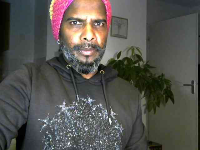 Alexblackbi Live Webcam on BongaCams