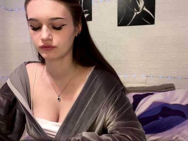 Wendyy1's BongaCams show and profile