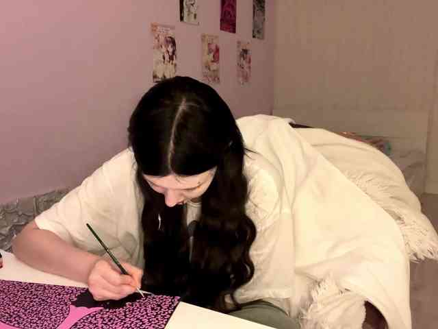 LeontineBalford webcam