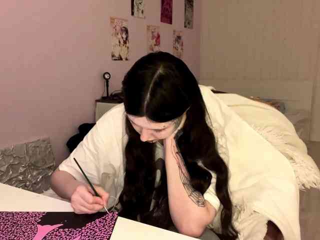 LeontineBalford webcam