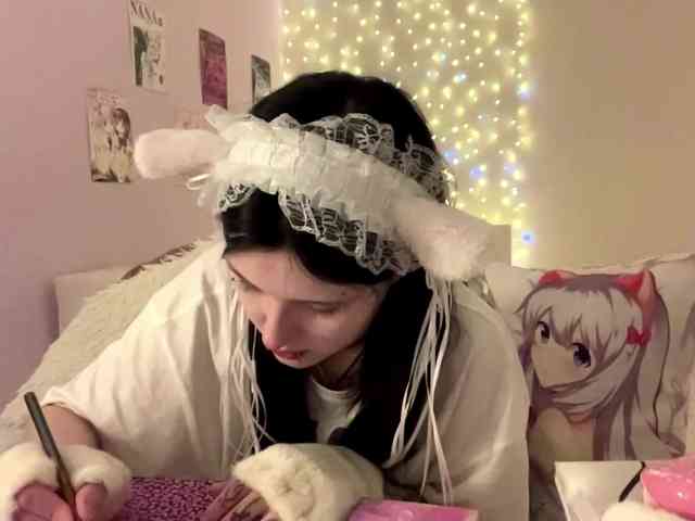 LeontineBalford webcam