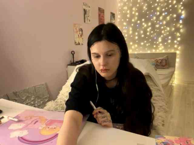 LeontineBalford webcam