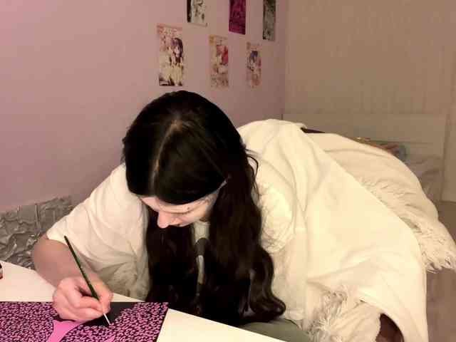 LeontineBalford webcam