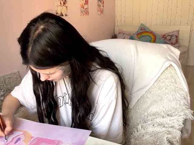 LeontineBalford webcam