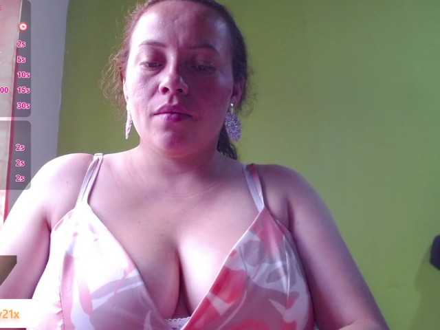 honey21's BongaCams show and profile