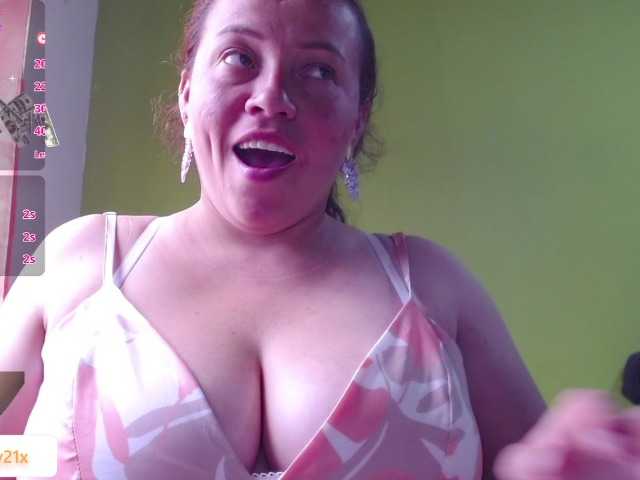 honey21's BongaCams show and profile