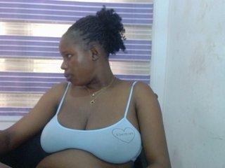 Sweetncreamy's Live Webcam