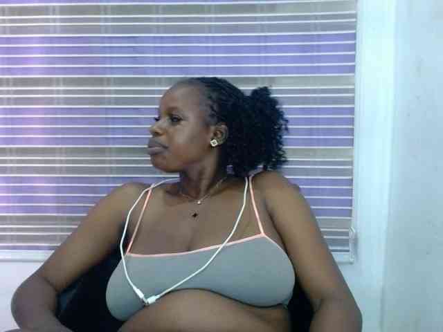 Sweetncreamy webcam
