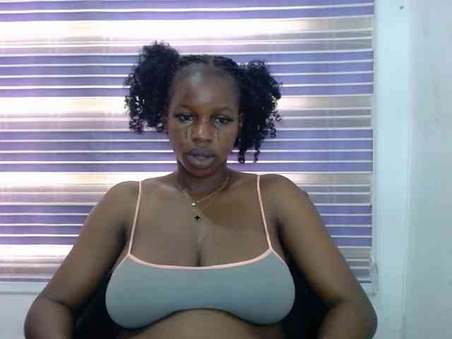 Sweetncreamy webcam