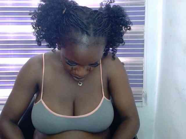 Sweetncreamy webcam