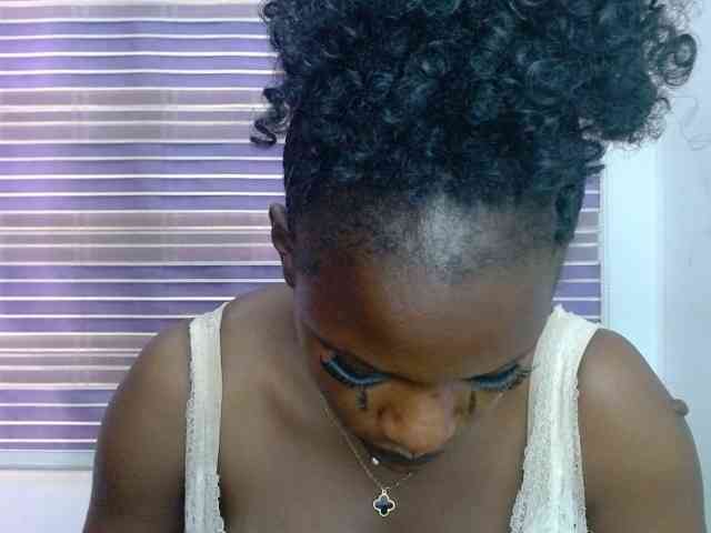 Sweetncreamy Live Webcam on BongaCams