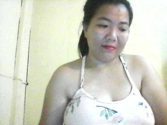 asianbigtits09 webcam