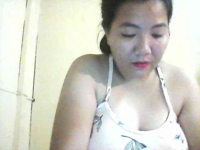 asianbigtits09 webcam